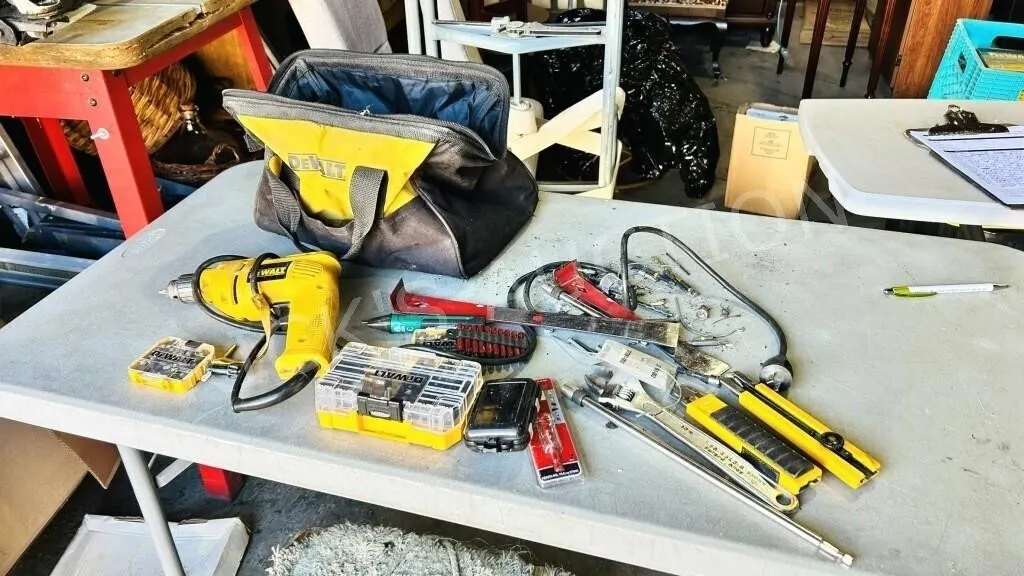 DeWalt 3/8 eletric drill & misc in bag