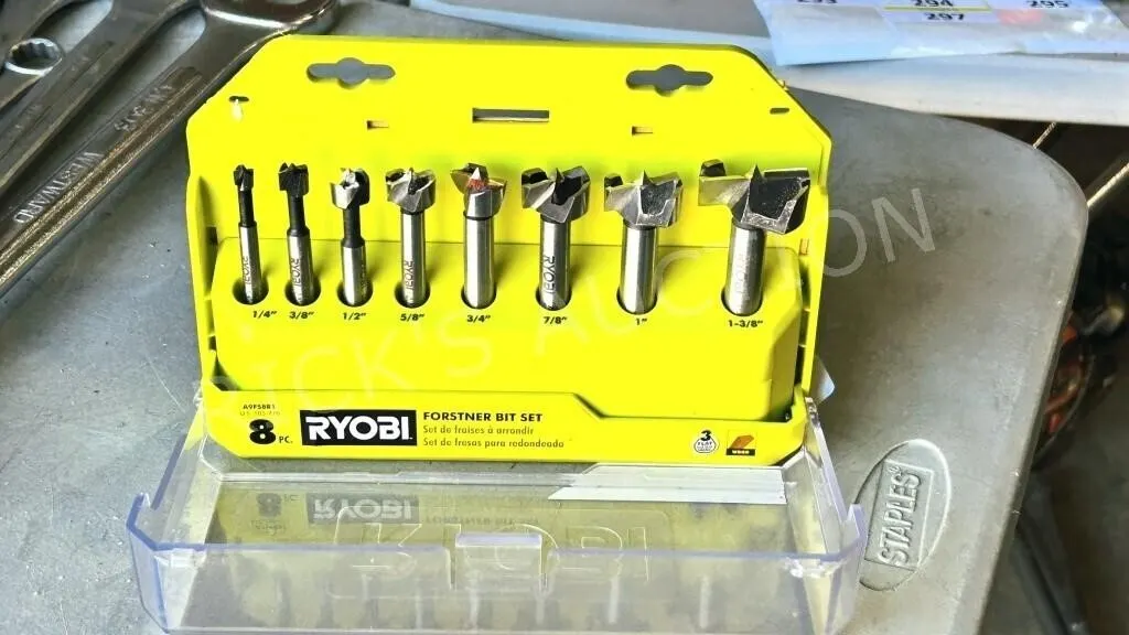 8 Pc Ryobi Forstner bit set in case