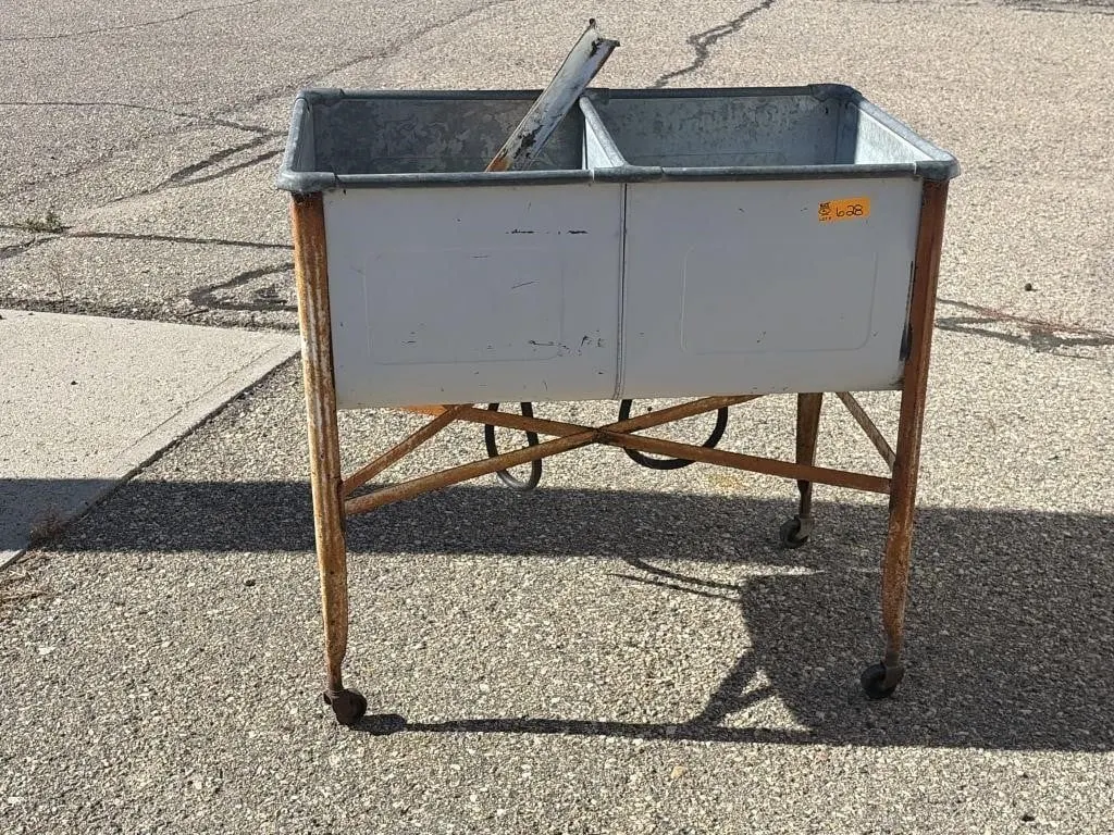 Vintage metal double wash tub