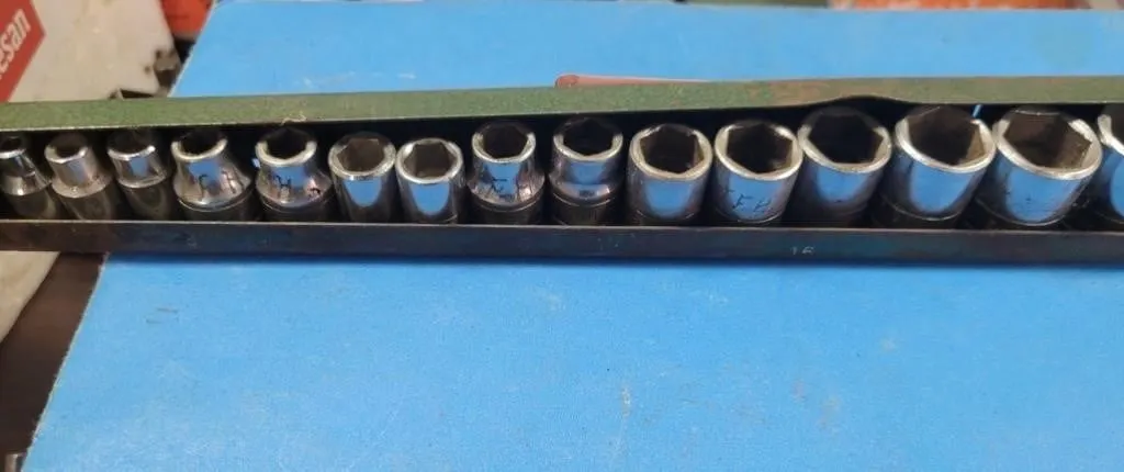 Grey Tools 4mm - 19mm socket Set in Tray 3/8