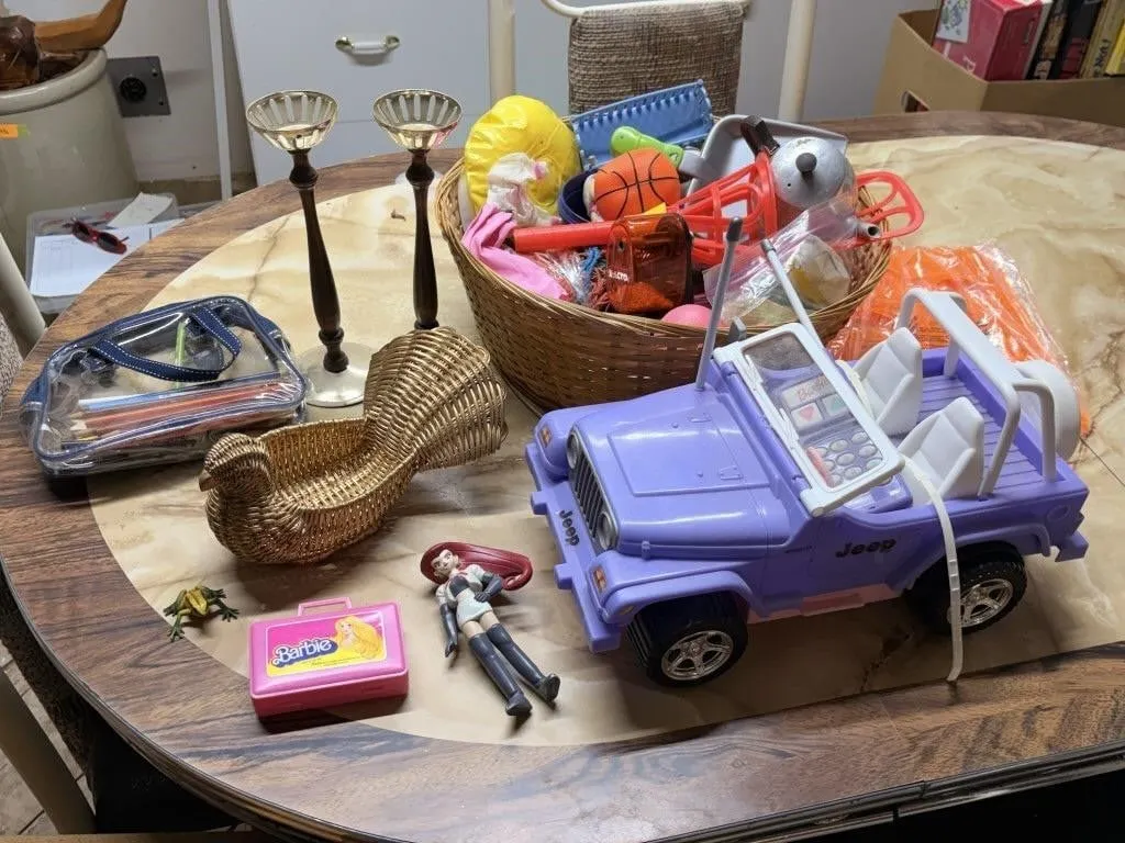 Toy lot incl purple doll jeep, dolls and more