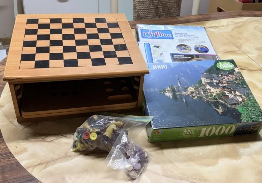 Checkerboard, Puzzles