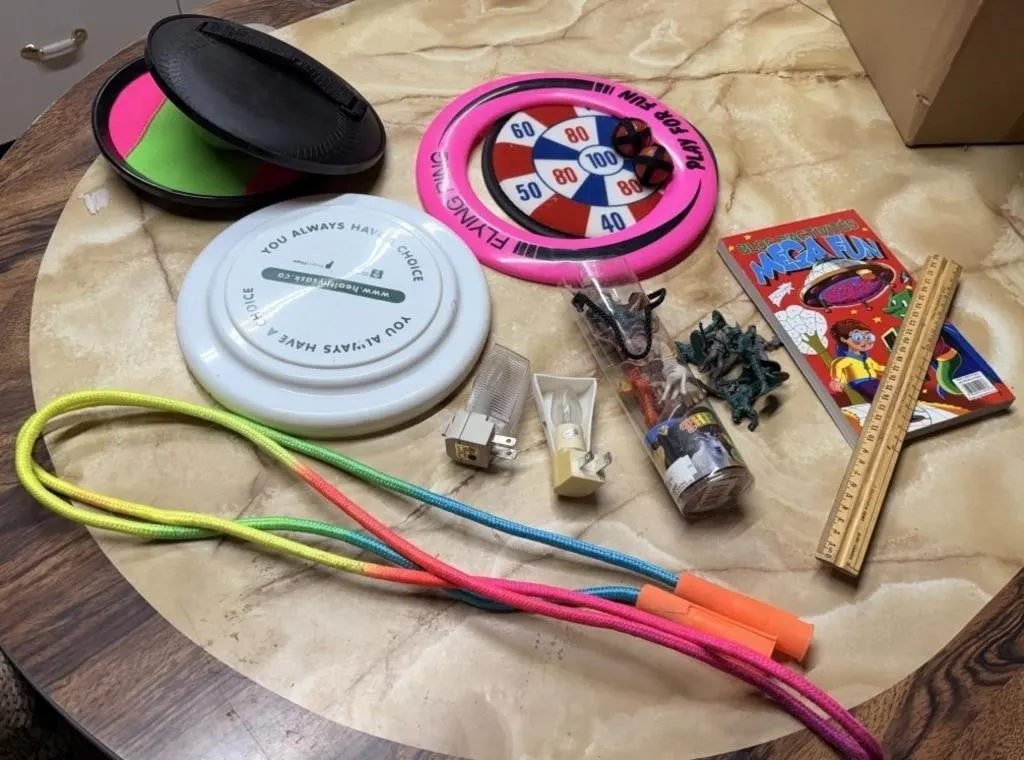 Outdoor Kid Activity lot- Frisbee discs, jumpropes