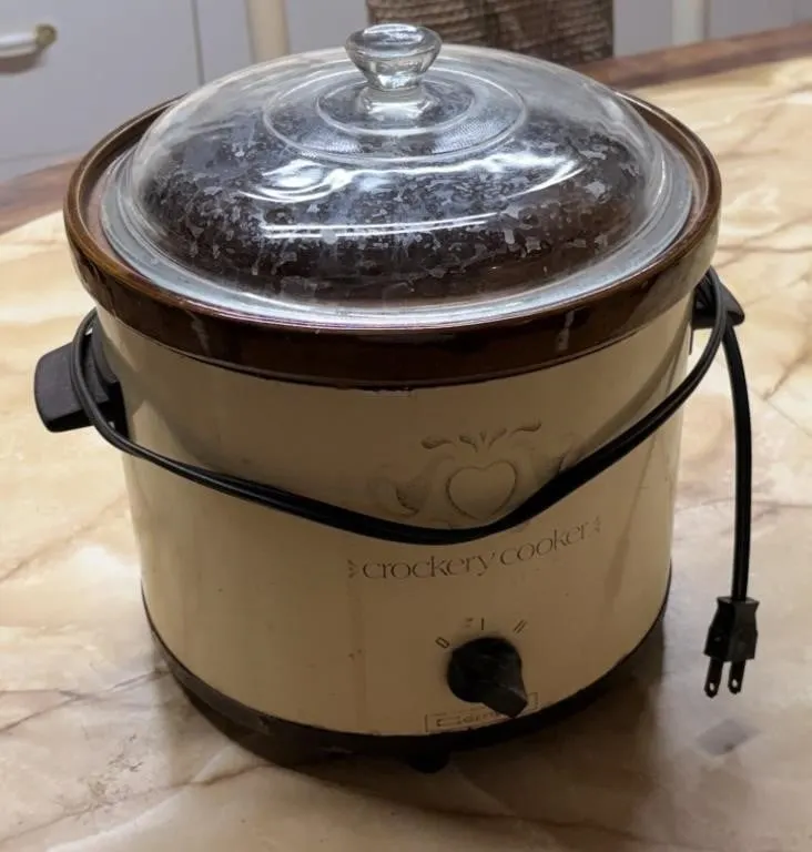 Cornwall Appliances "Crockery Cooker"