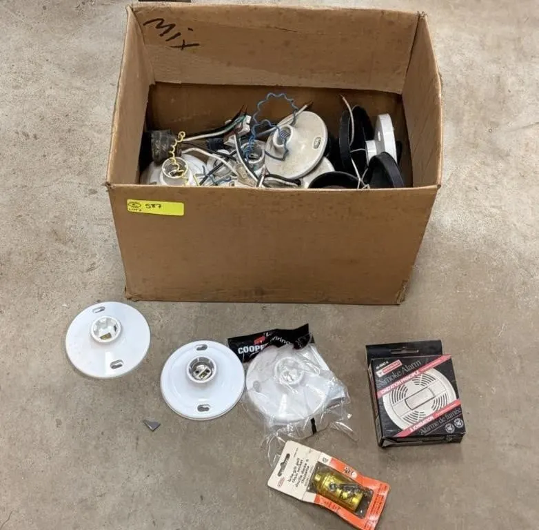 Light/bulb outlets