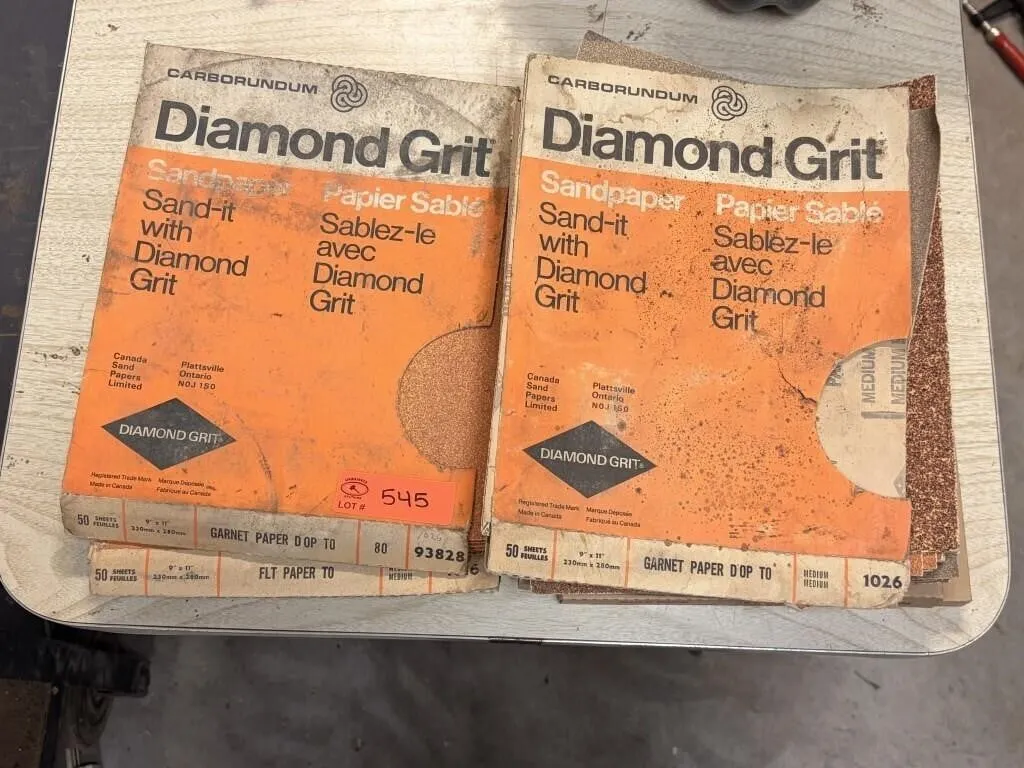 Various grits Sandpaper