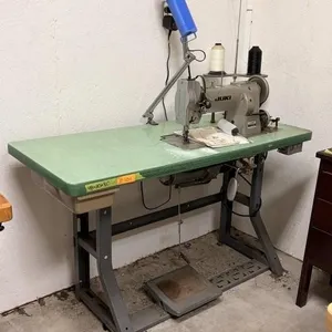Vintage JUKI LU-563N
