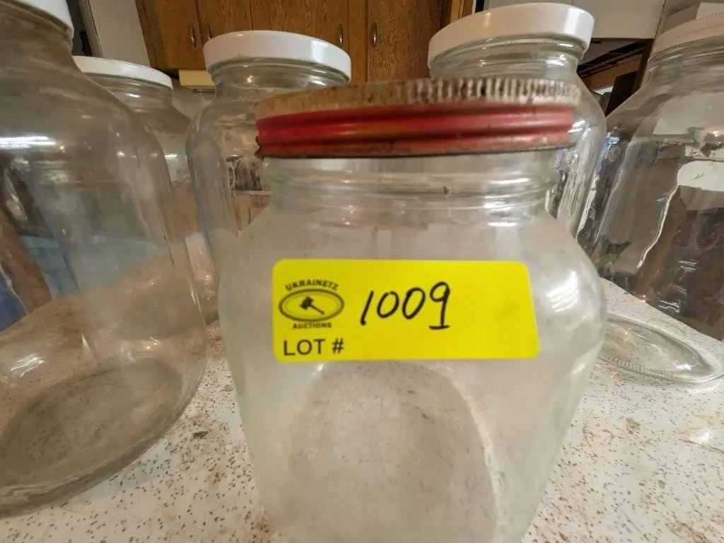 6 Vintage Glass Jars.