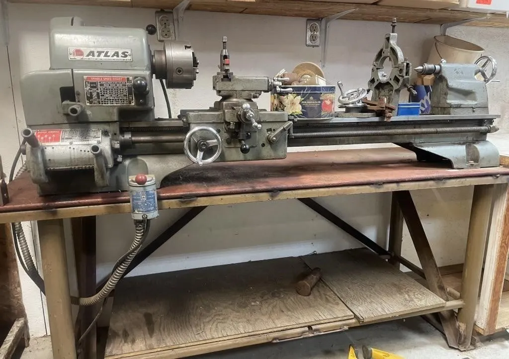 Vintage Atlas 12-inch benchtop metal lathe and