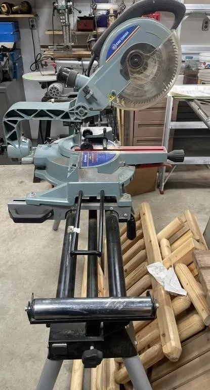 King Canada 10� Sliding Compound Miter Saw with