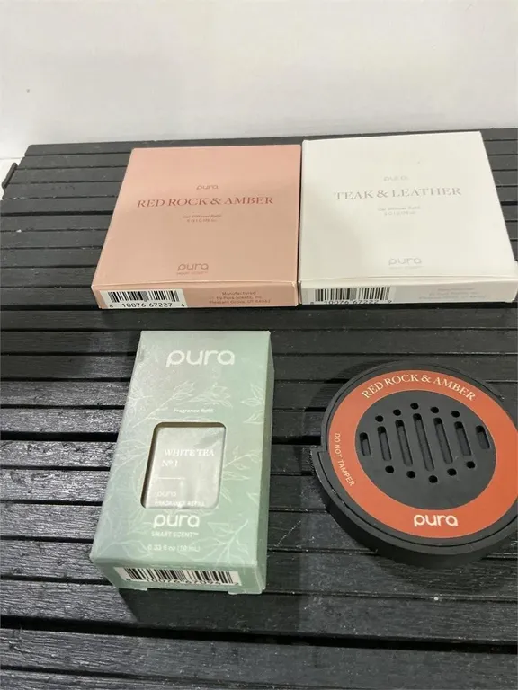 Pura Smart Scent Car Diffuser Set With Refills