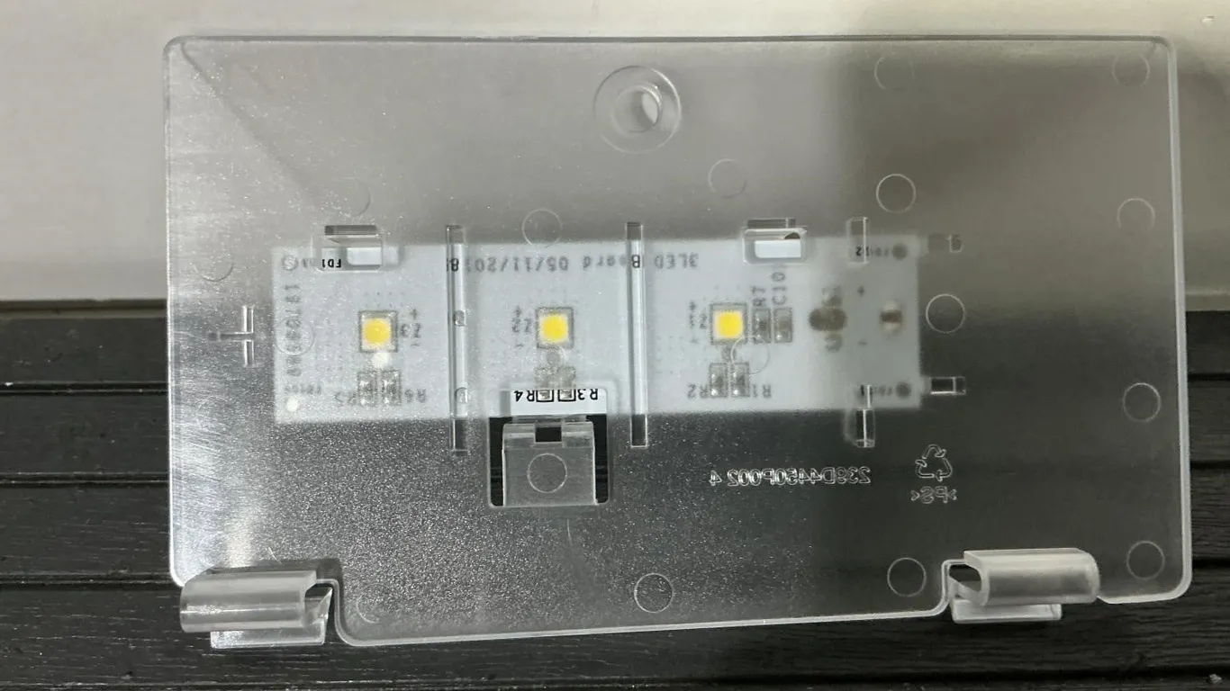 GE WR55X30604 Freezer LED Light and Cover Assembly