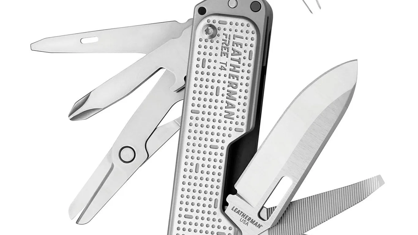 Leatherman Free T4 12-in-1 Multitool
