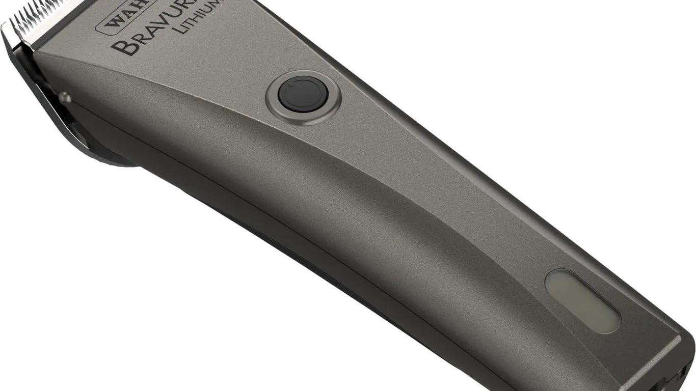 Wahl Bravura 41870-0425 Pet Grooming Clipper Kit