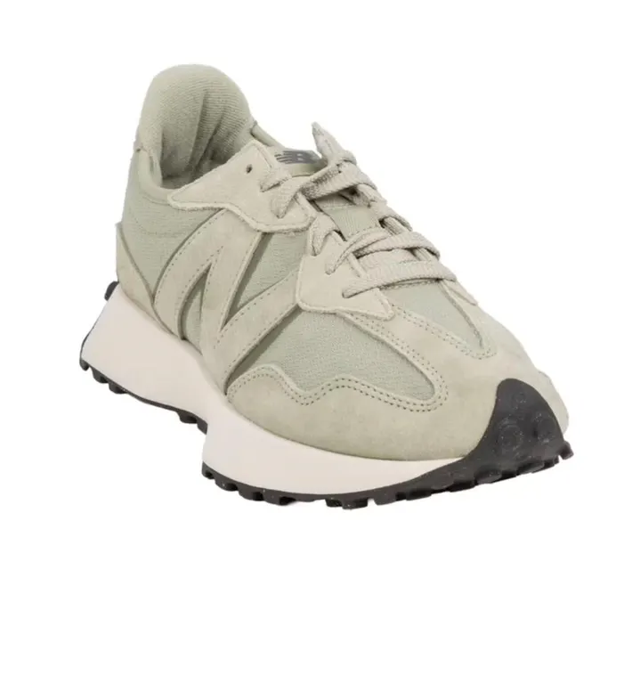 New Balance 327 Classic Sneaker Size 9.5