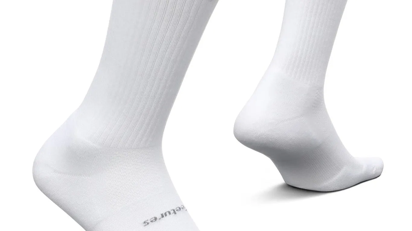 Feetures Max Cushion Crew Socks White Medium