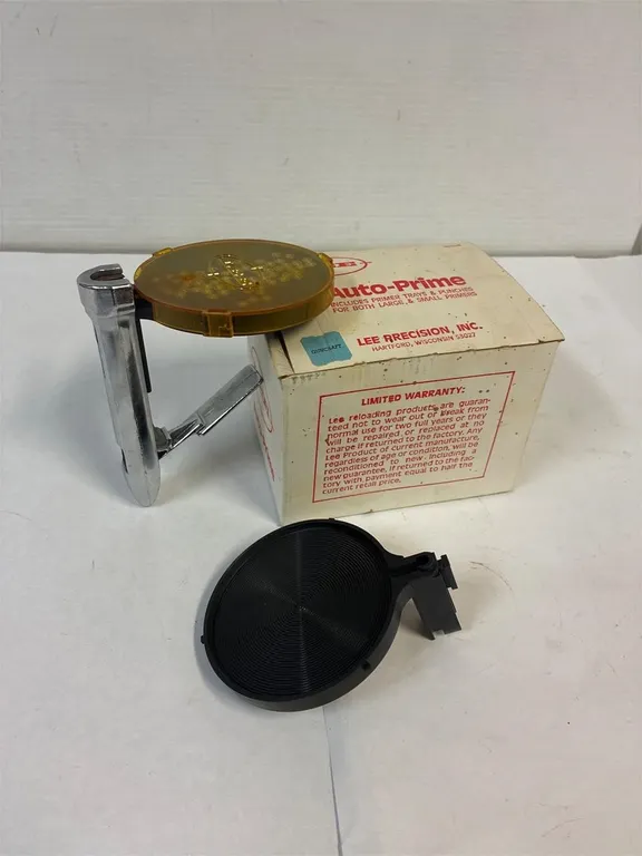 Lee auto-prime instrument