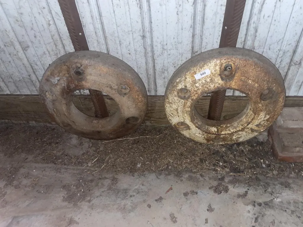 Heavy tractor weights