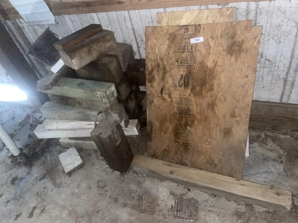 Wood pieces