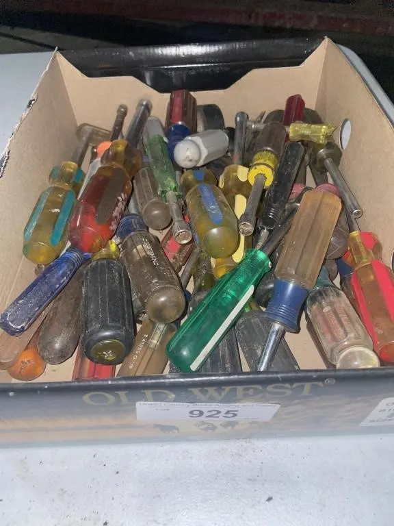 Screwdrivers and nut drivers