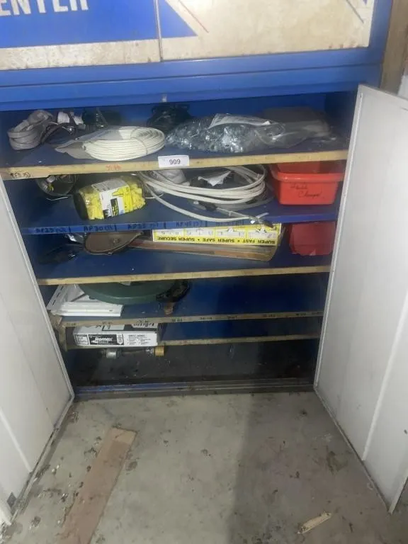 Contents of cabinet - cabinet not included