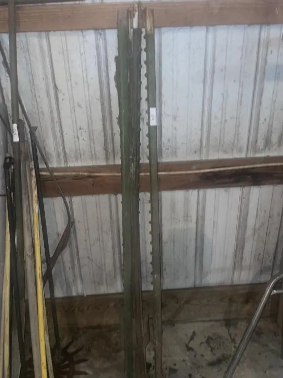 5 metal Tee post