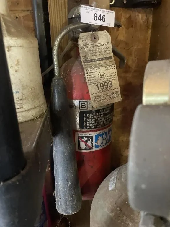Fire extinguisher - buyer must remove