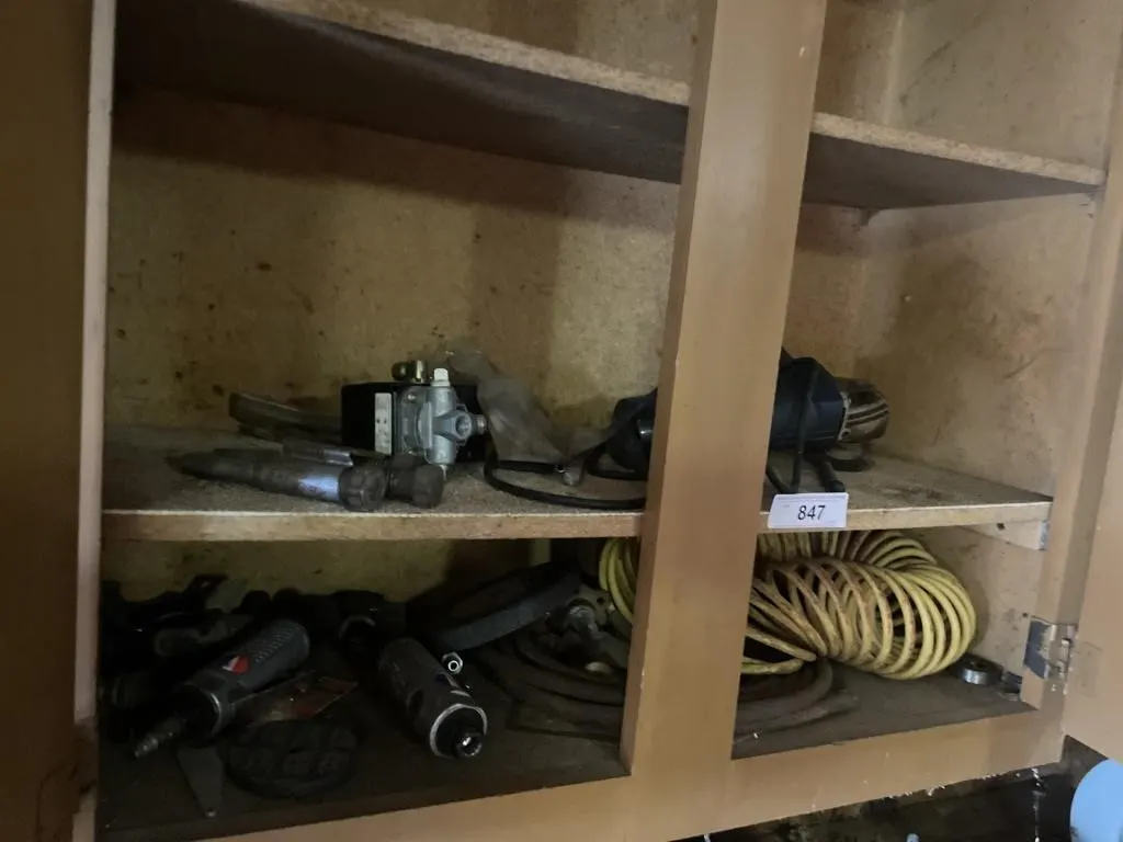 Contents of cabinet - cabinet not included - air