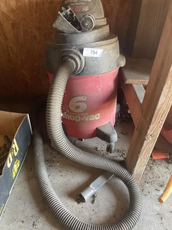 Shop Vac. Wet/Dry Vac.