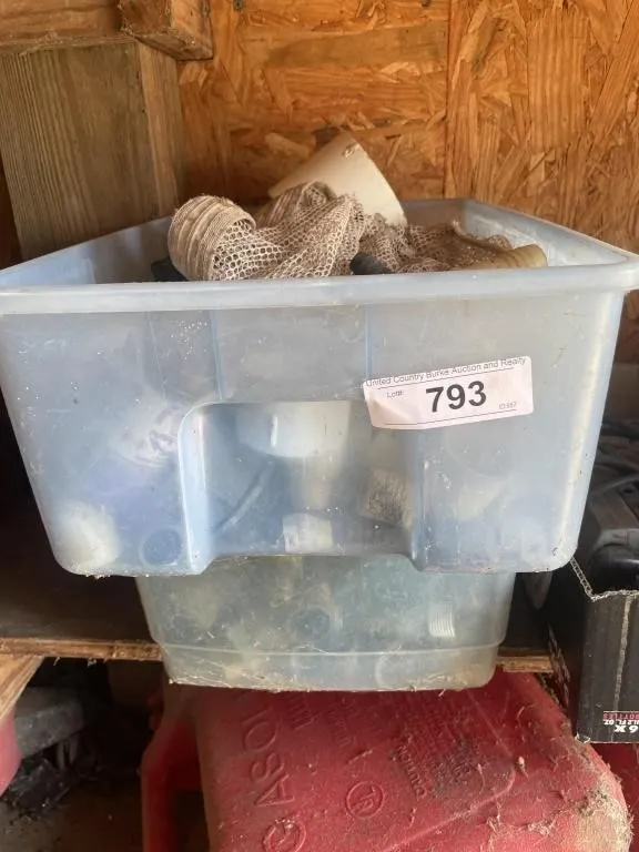 Plastic totes with hardware - plastic connectors