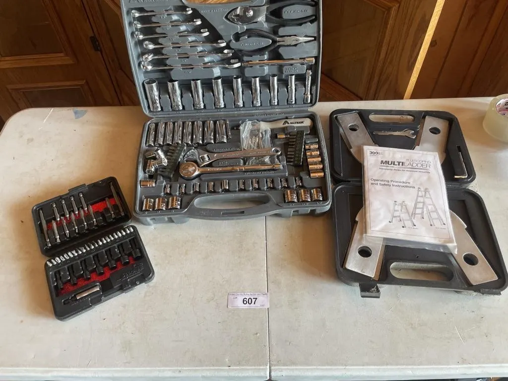Tool sets, ladder brackets in cases