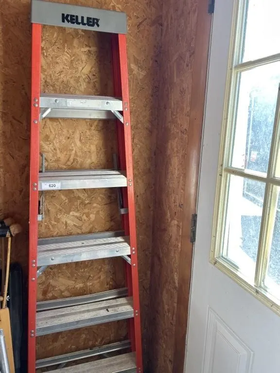 6 ft ladder