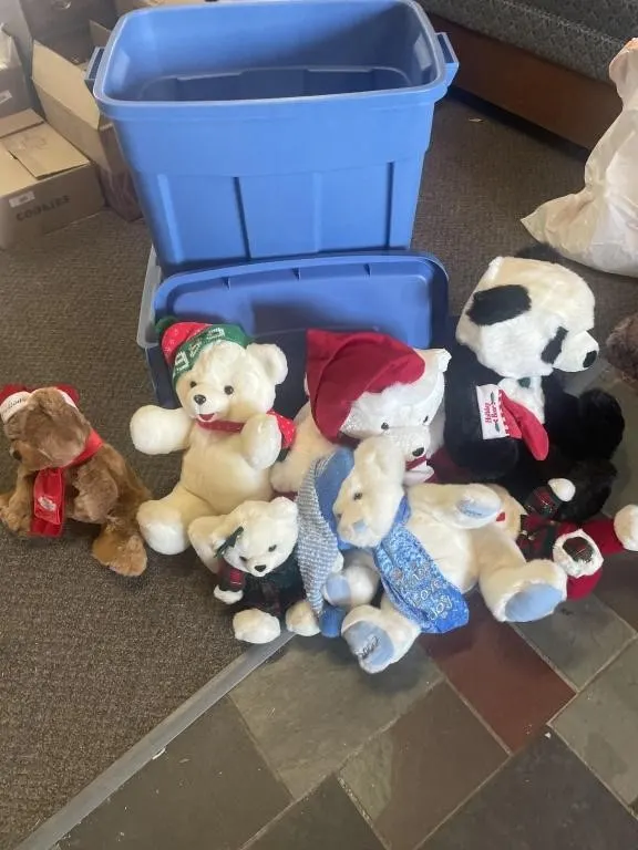 Blue tote stuffed teddy bears