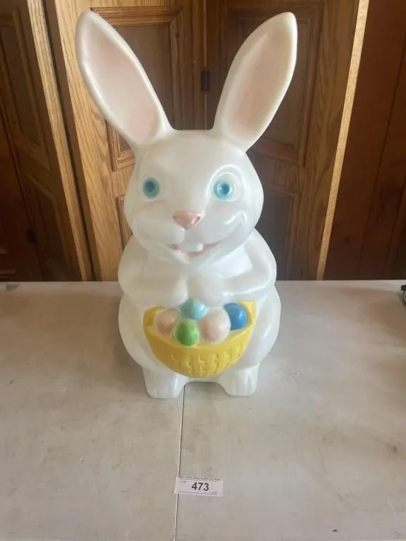 Blow mold Easter rabbit