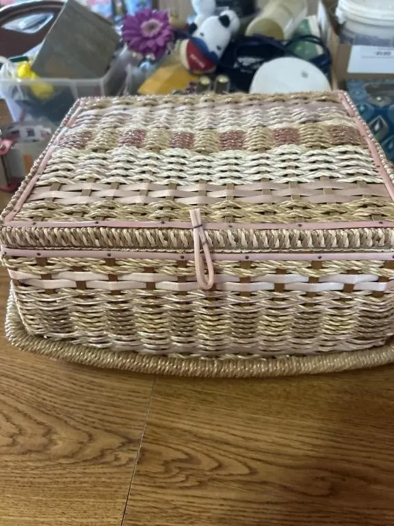 Sewing box