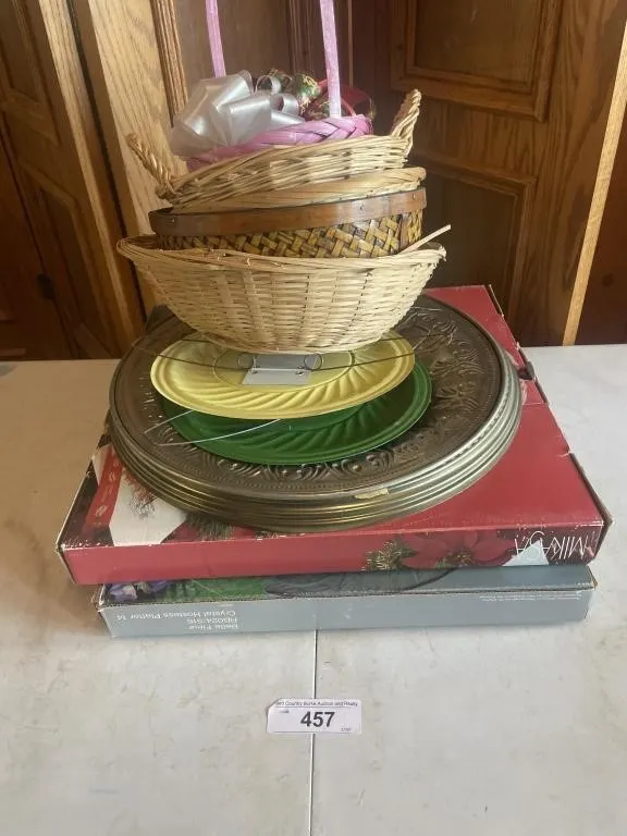 Glass tray, baskets, wall covers