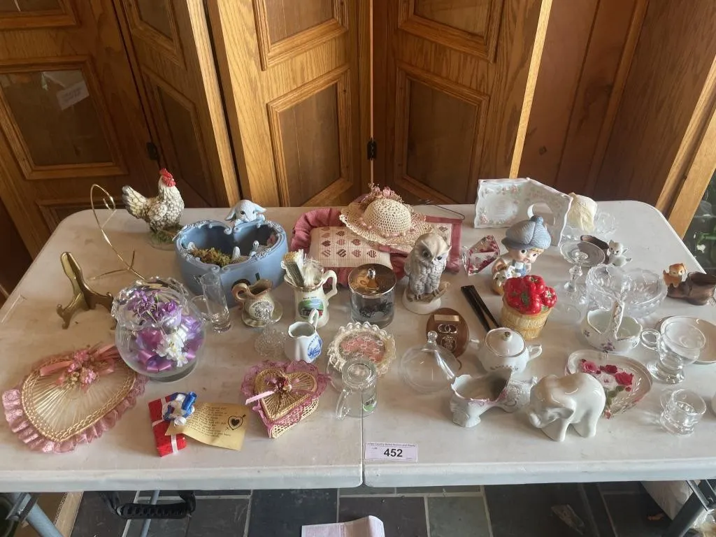 Misc. figurines, ceramic and glass items
