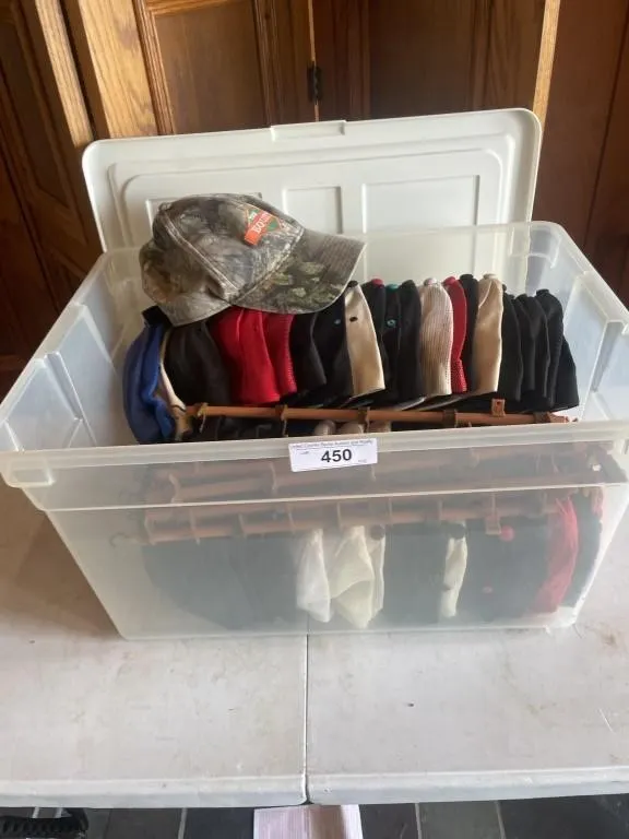 Country singers ball caps, hat hangers w/ tote