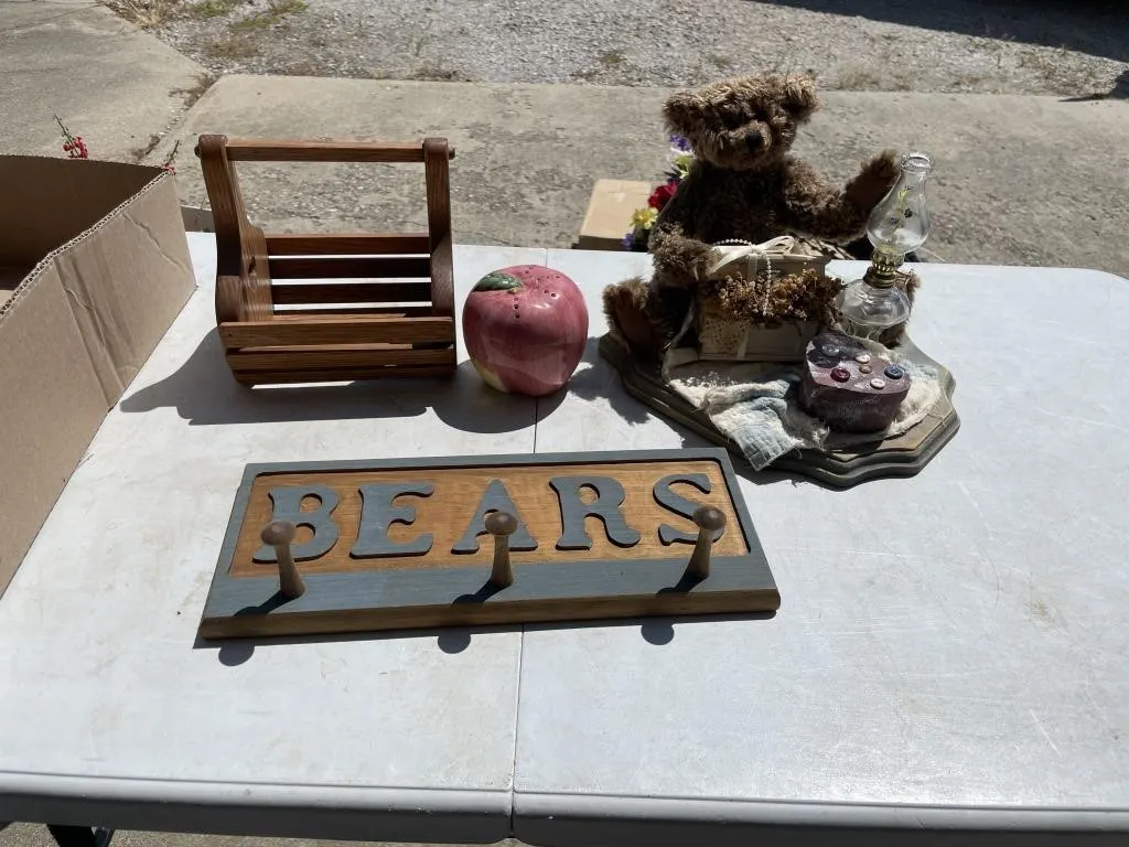 Wooden decor, decorative Bear lamp