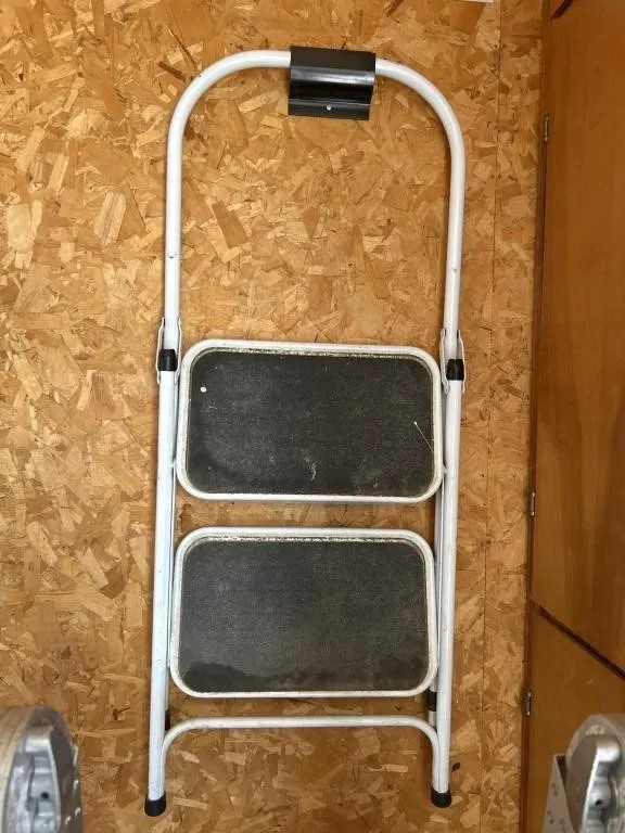 Two step stepstool