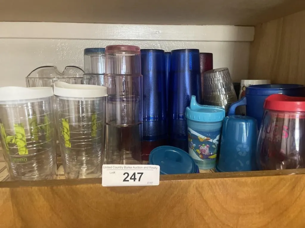 Plastic drinking glasses
