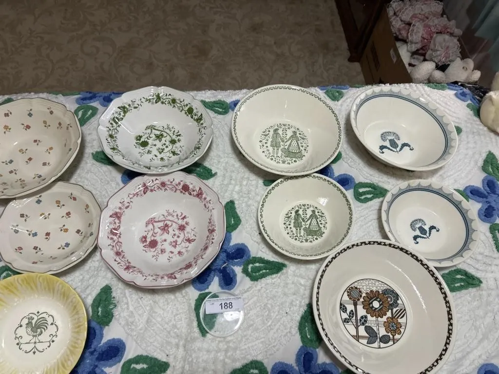 Ceramic decorative Bowls