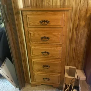 Chest of Drawers. Five Drawers.