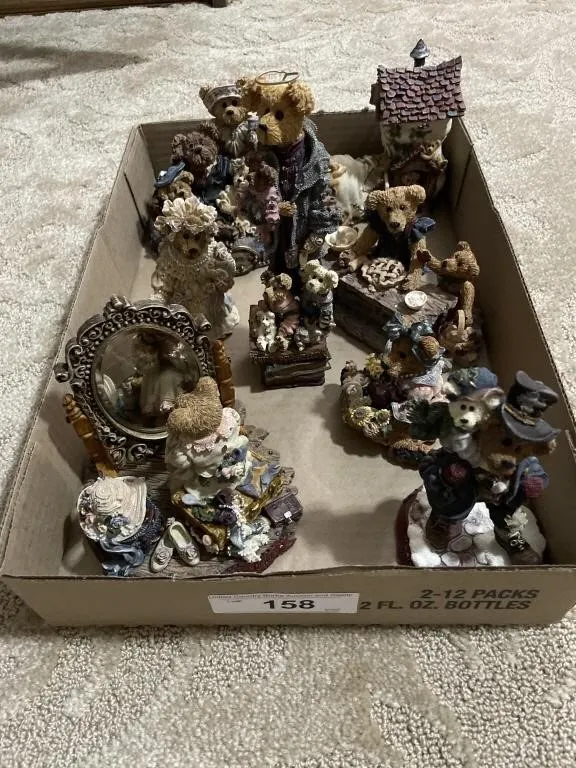 Boyd�s bears resin figurines