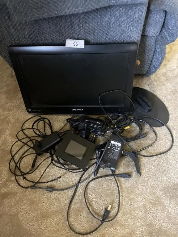 Sansui TV , digital photo, misc. chords -