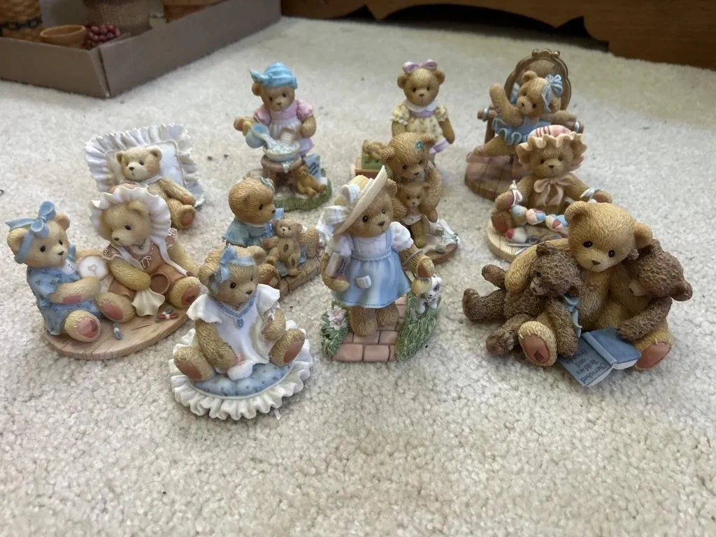 Bear figures