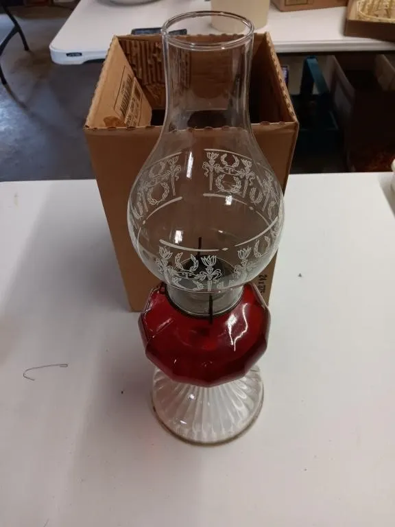 Vintage Kerosene Oil Lamp with etched chimney,