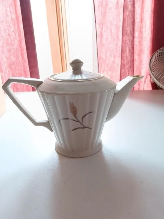 Porcelain Teapot, gold and silver wheat pattern.