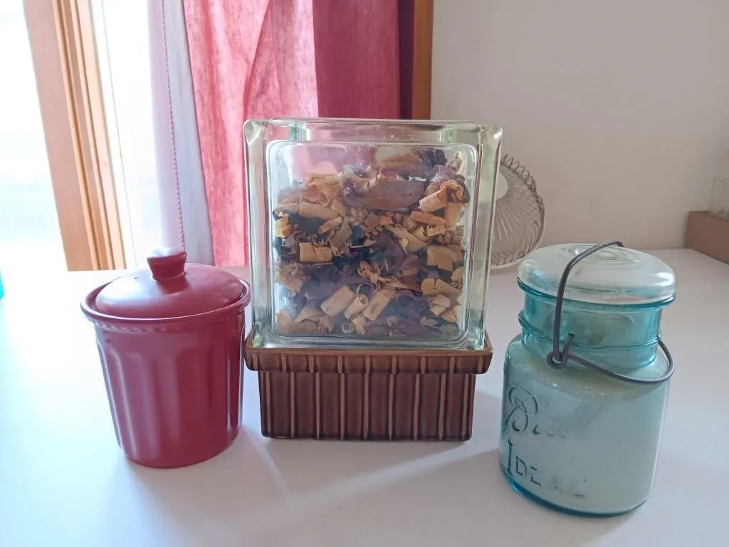 Candle, working lighted decor, Ball jar of sand.