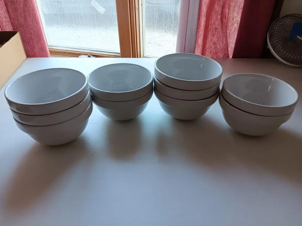 Ten Mainstays white stackable bowls. No chips or